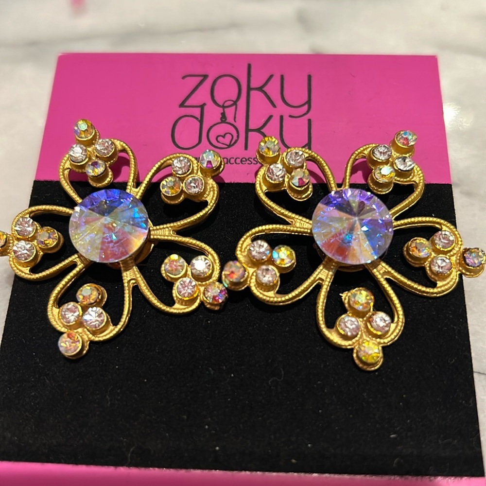 Gorgeous Aurora Borealis and Crystal Matte Gold Flower Earrings-Boutique